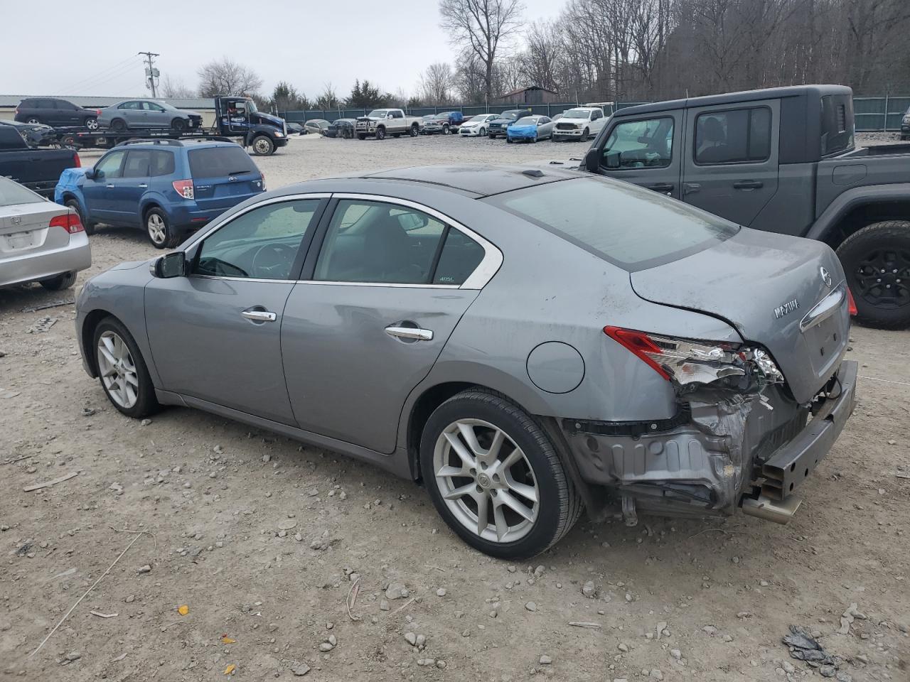 2009 Nissan Maxima - Image 2