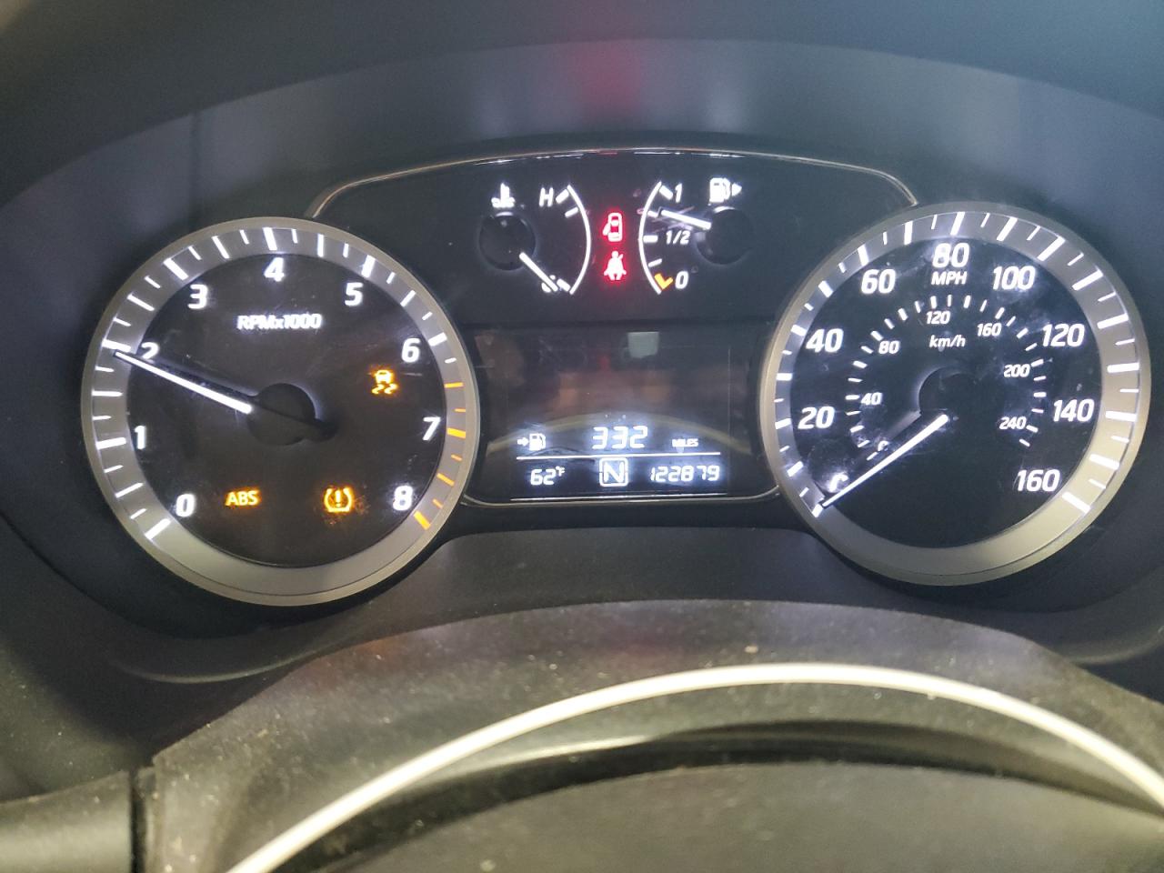 2015 Nissan Sentra - Image 9