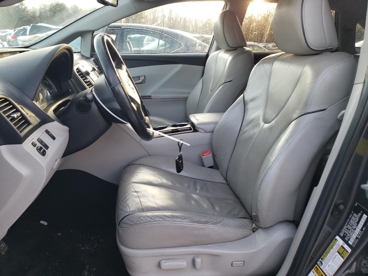 2010 Toyota Venza - Image 7
