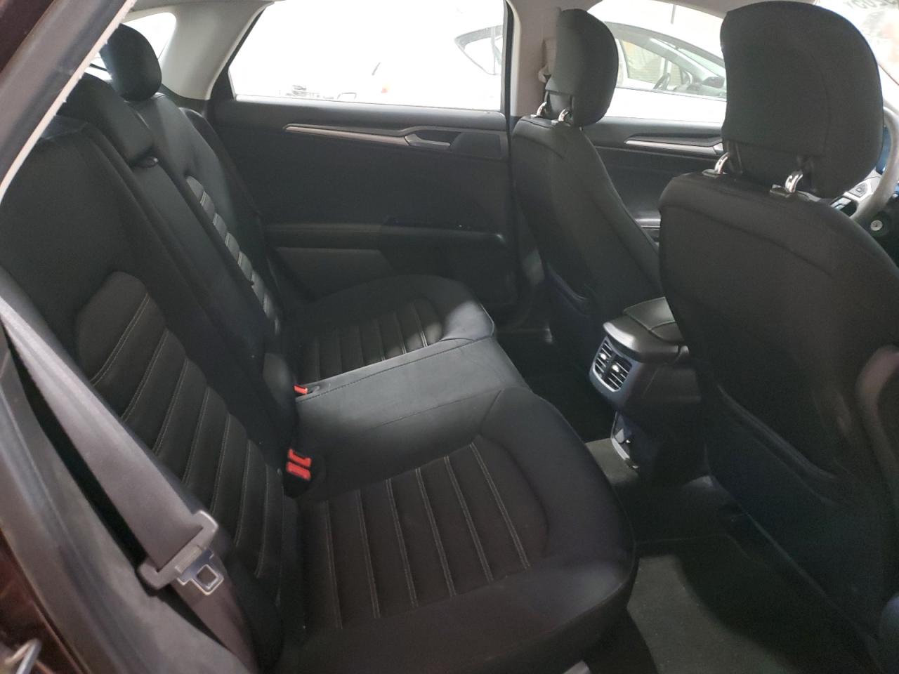 2013 Ford Fusion - Image 10