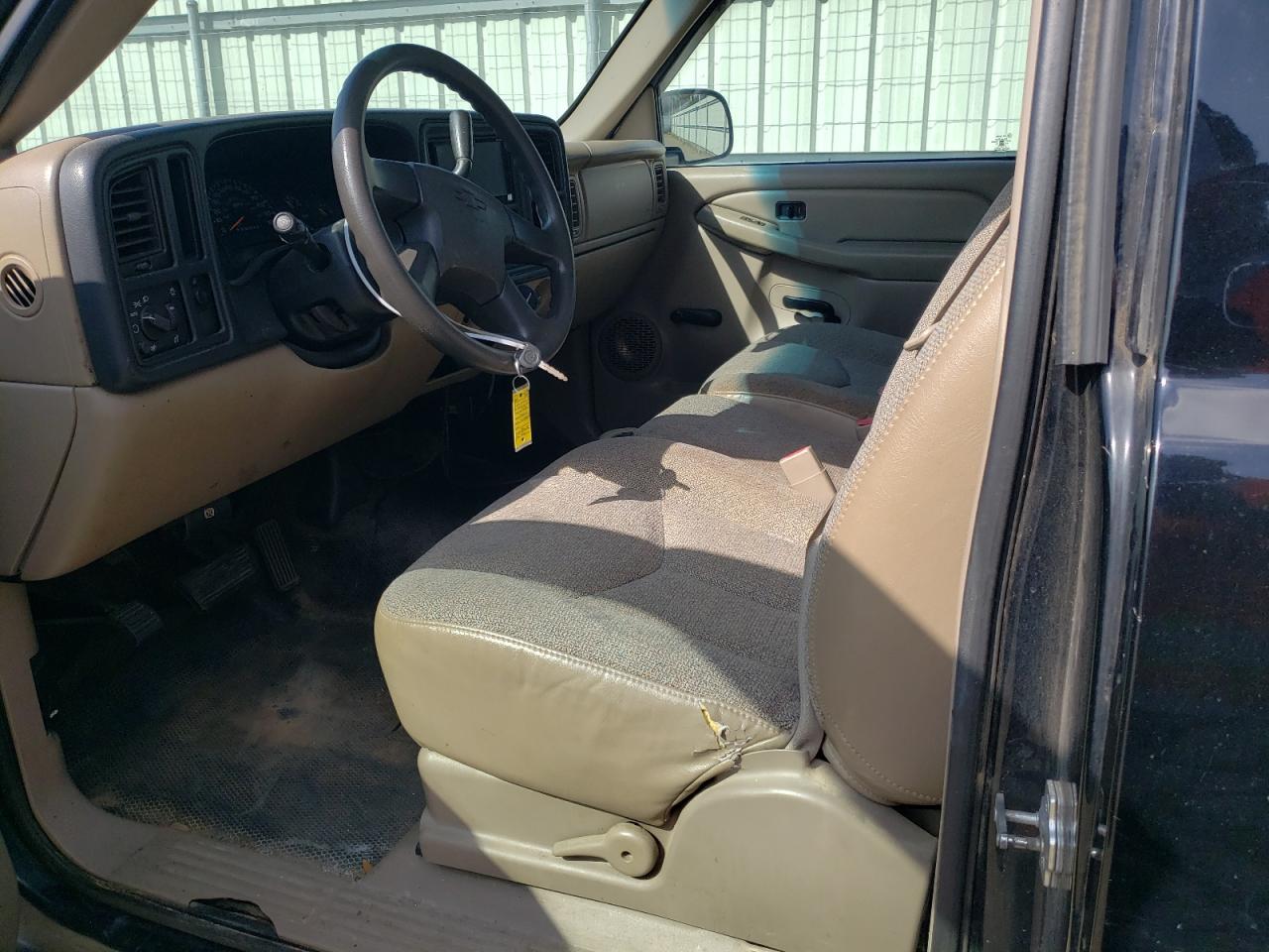 2006 Chevrolet Silverado - Image 7