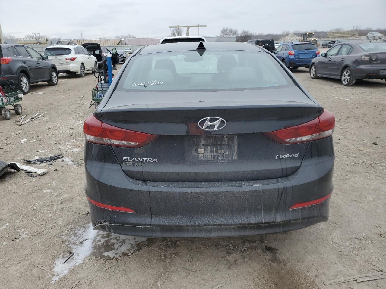2017 Hyundai Elantra - Image 6