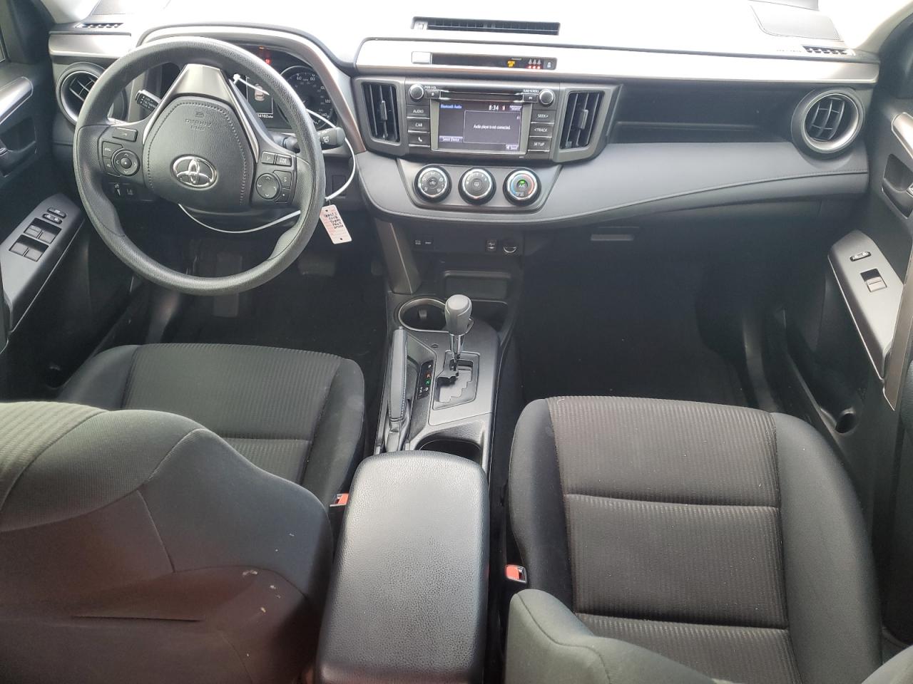 2018 Toyota RAV 4 - Image 8
