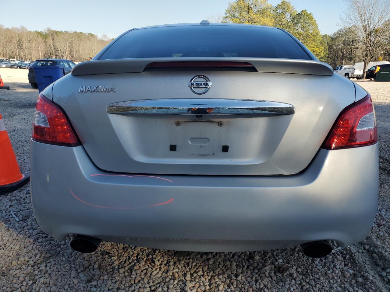 2010 Nissan Maxima - Image 6