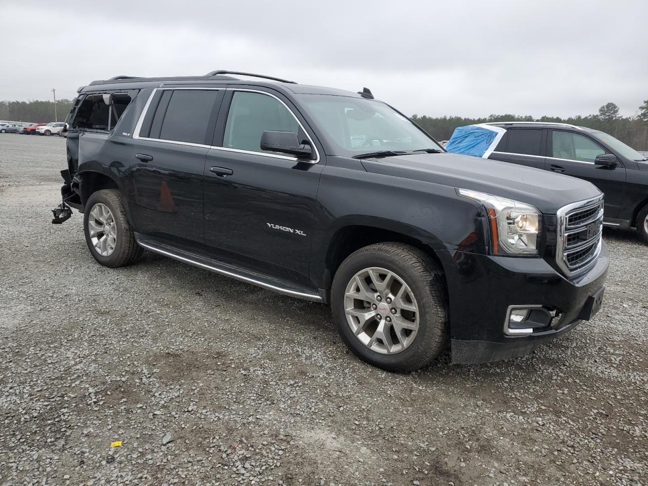 2016 GMC Yukon - Image 4