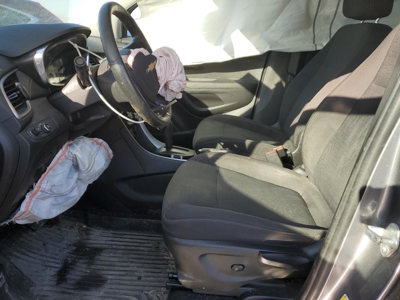 2020 Chevrolet Trax Ls VIN: 3GNCJKSB9LL157657 Lot: 44955225