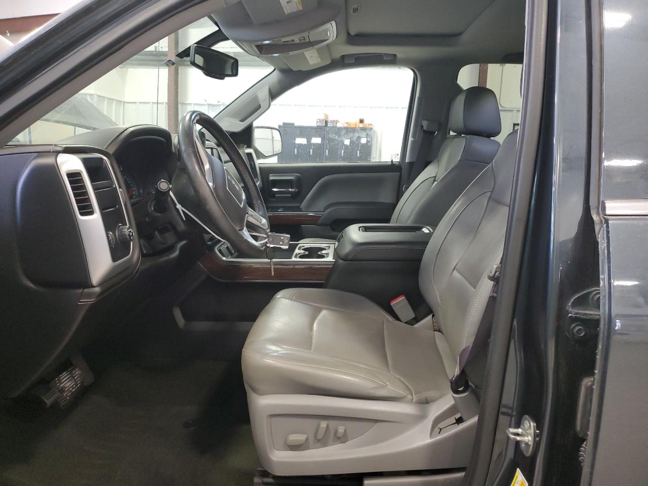 2017 GMC Sierra - Image 7