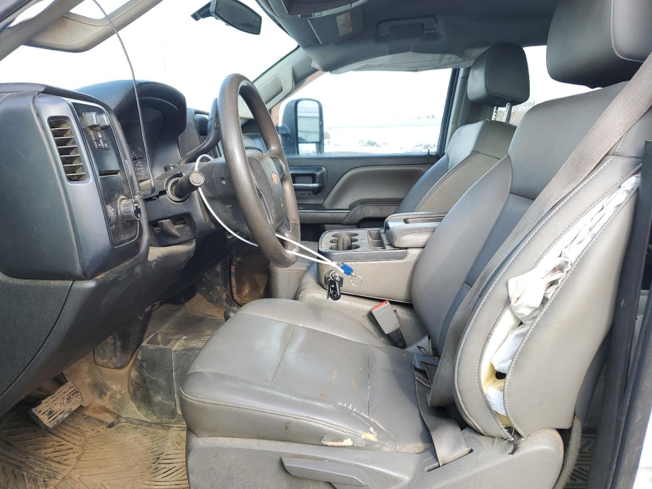 2015 Chevrolet Silverado - Image 7