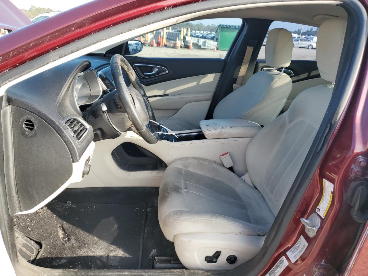 2015 Chrysler 200 - Image 8