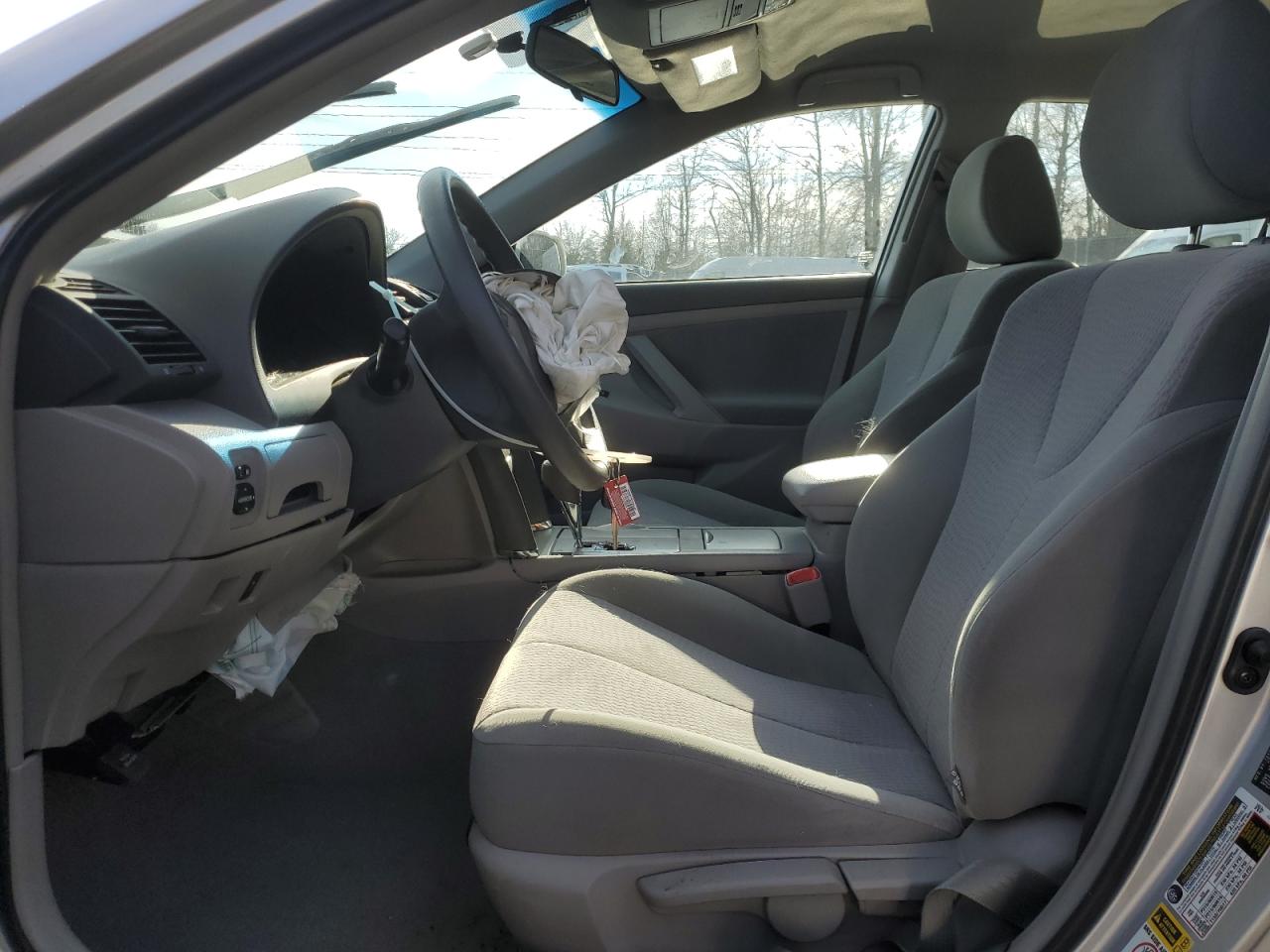 2011 Toyota Camry - Image 7