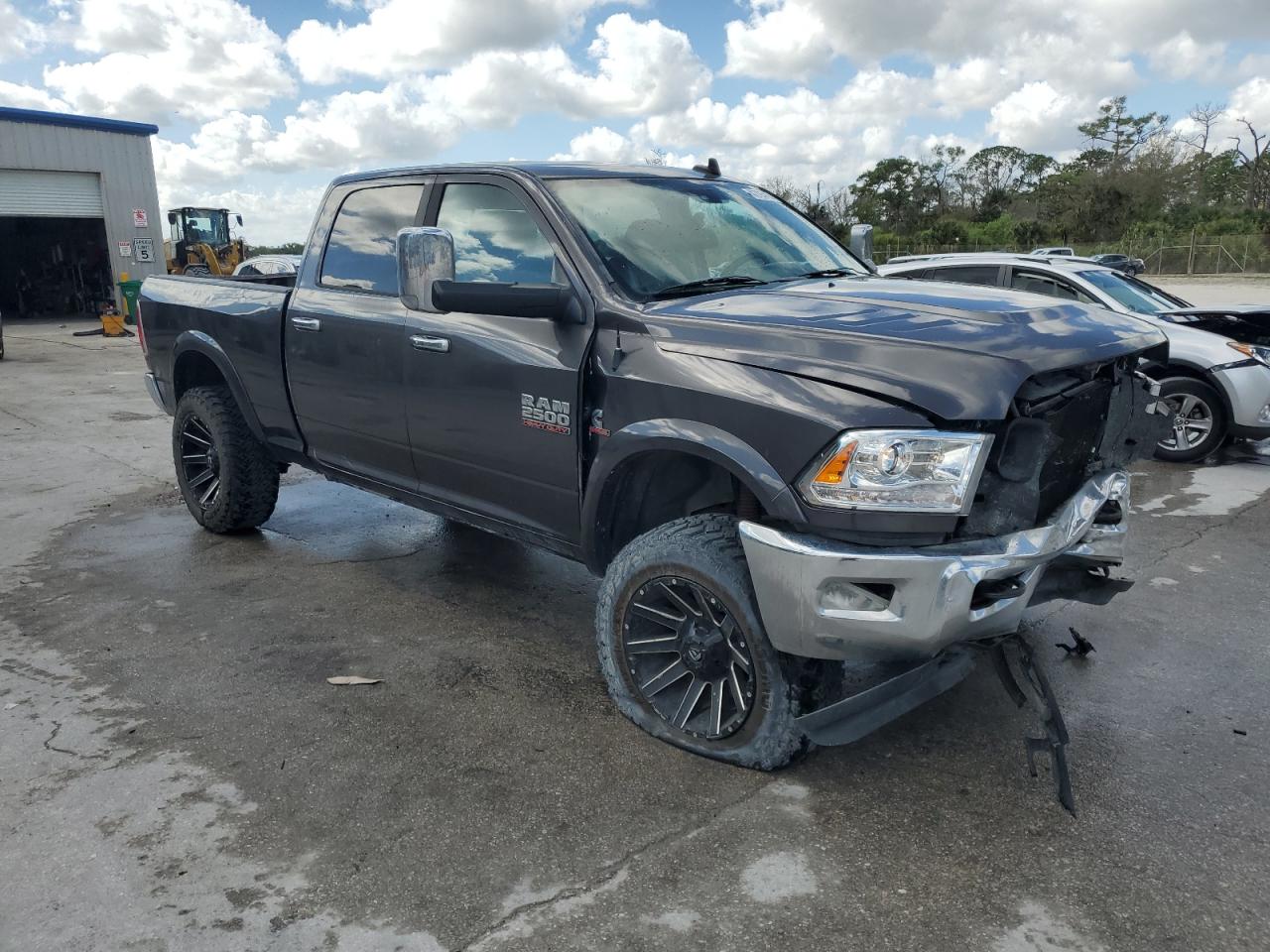 2014 RAM 2500 - Image 4