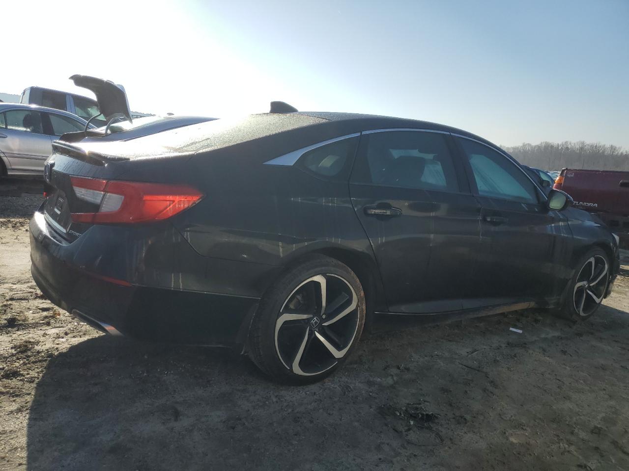 2018 Honda Accord - Image 3
