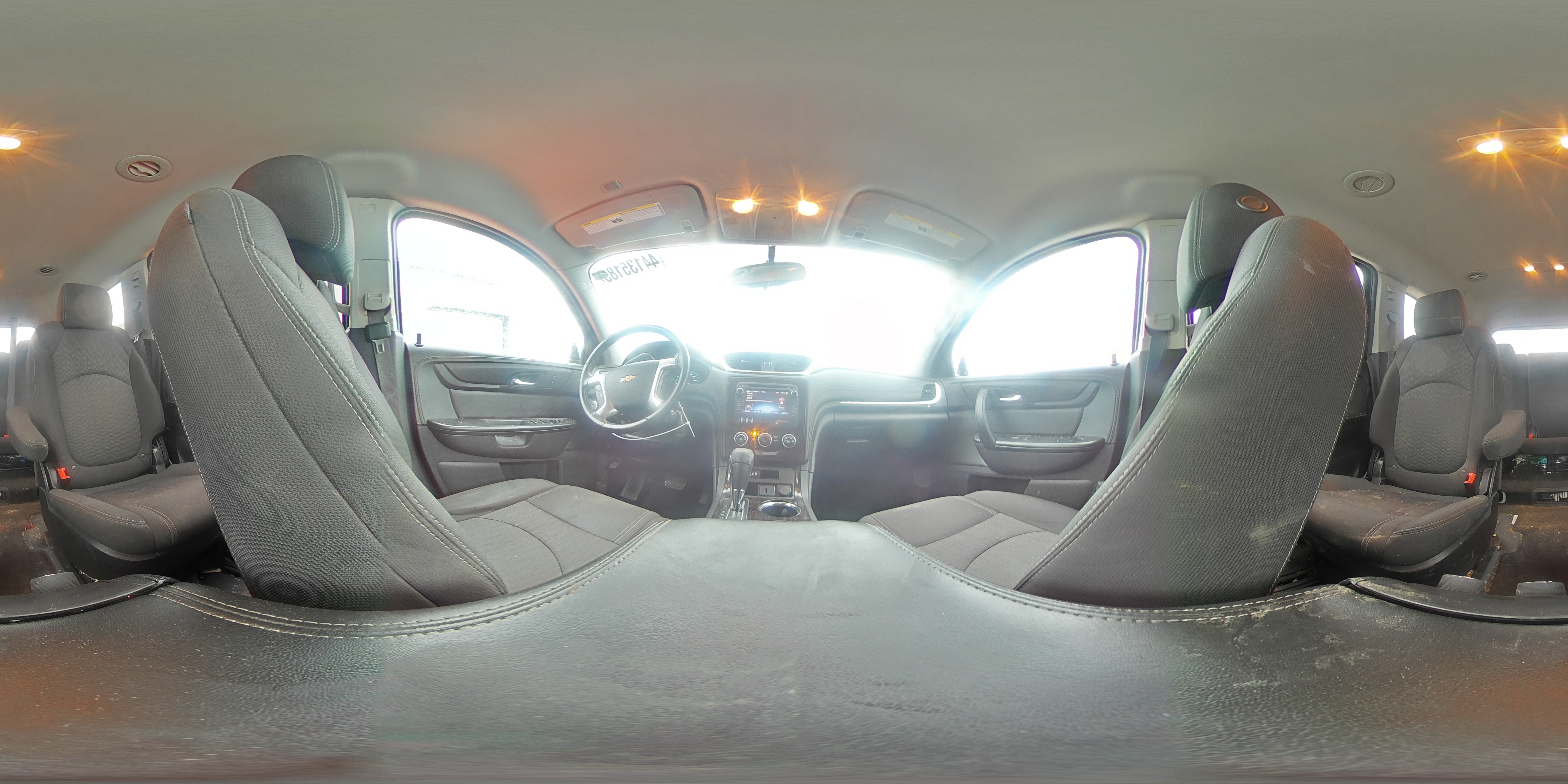 2015 Chevrolet Traverse - Image 15