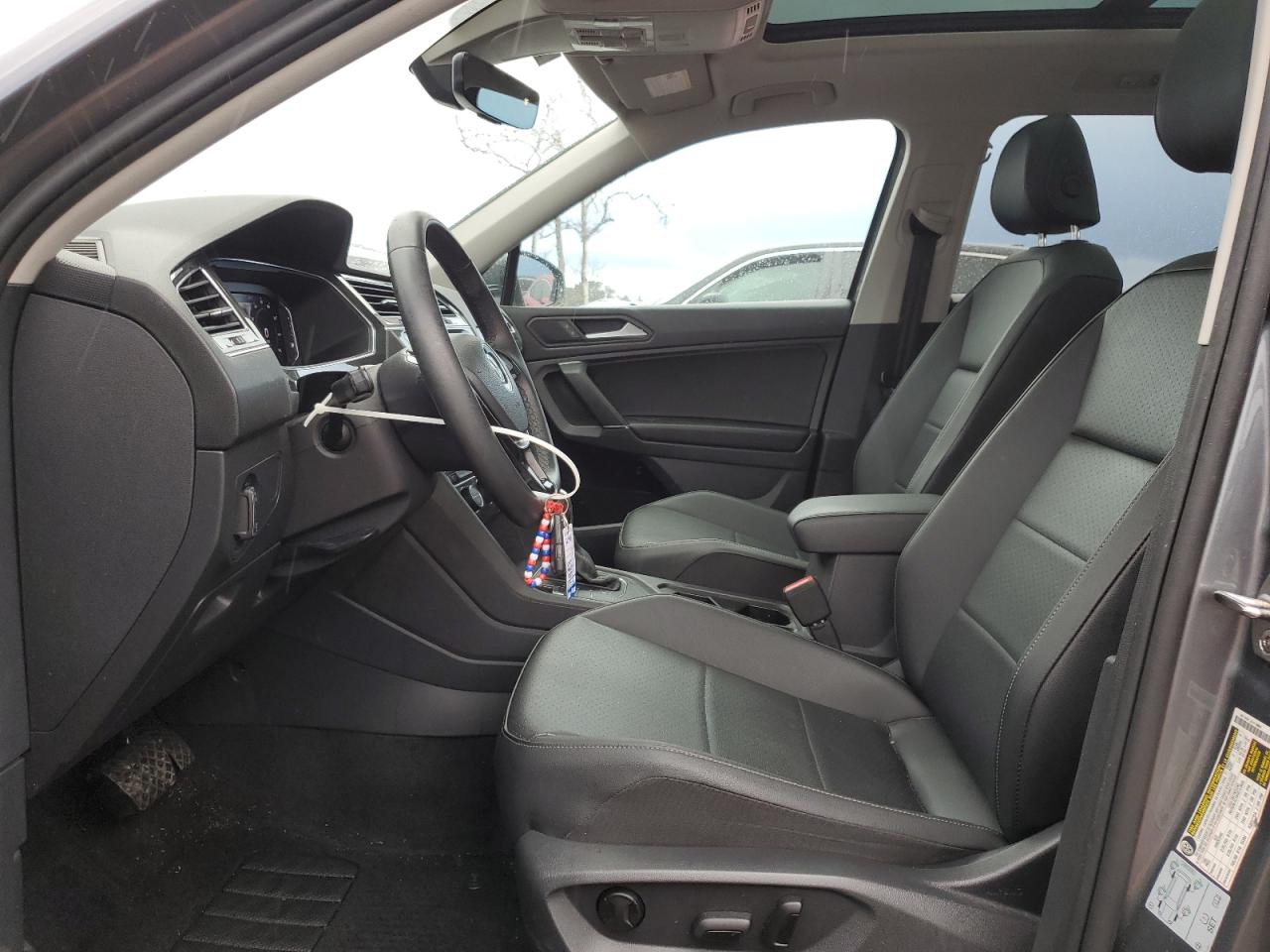 2020 Volkswagen Tiguan - Image 7