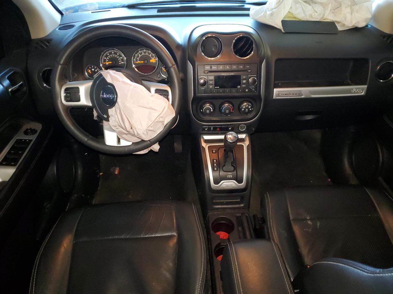 2017 Jeep Compass - Image 8