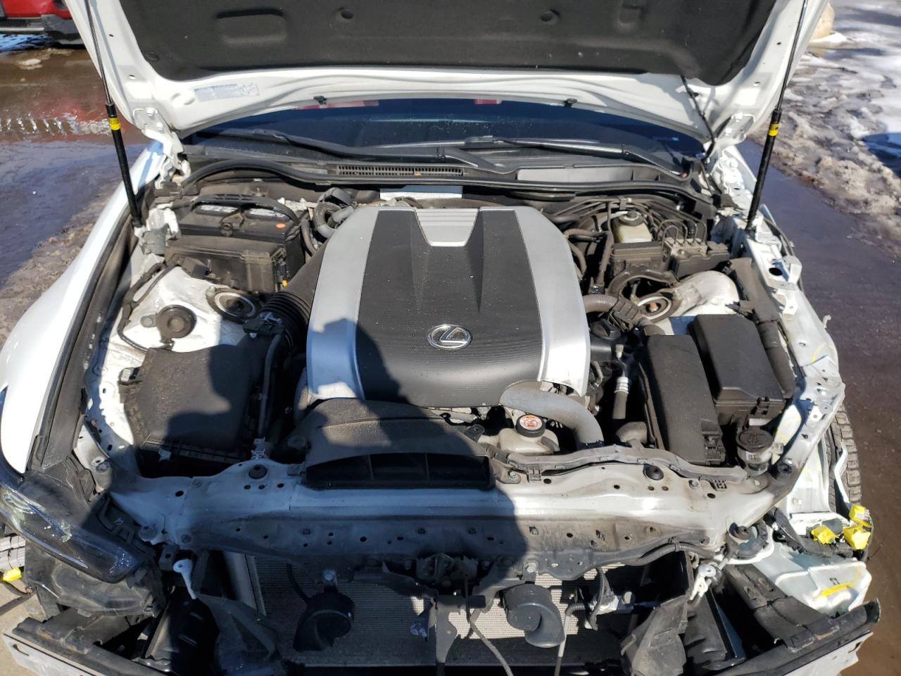 2019 Lexus IS - Image 11