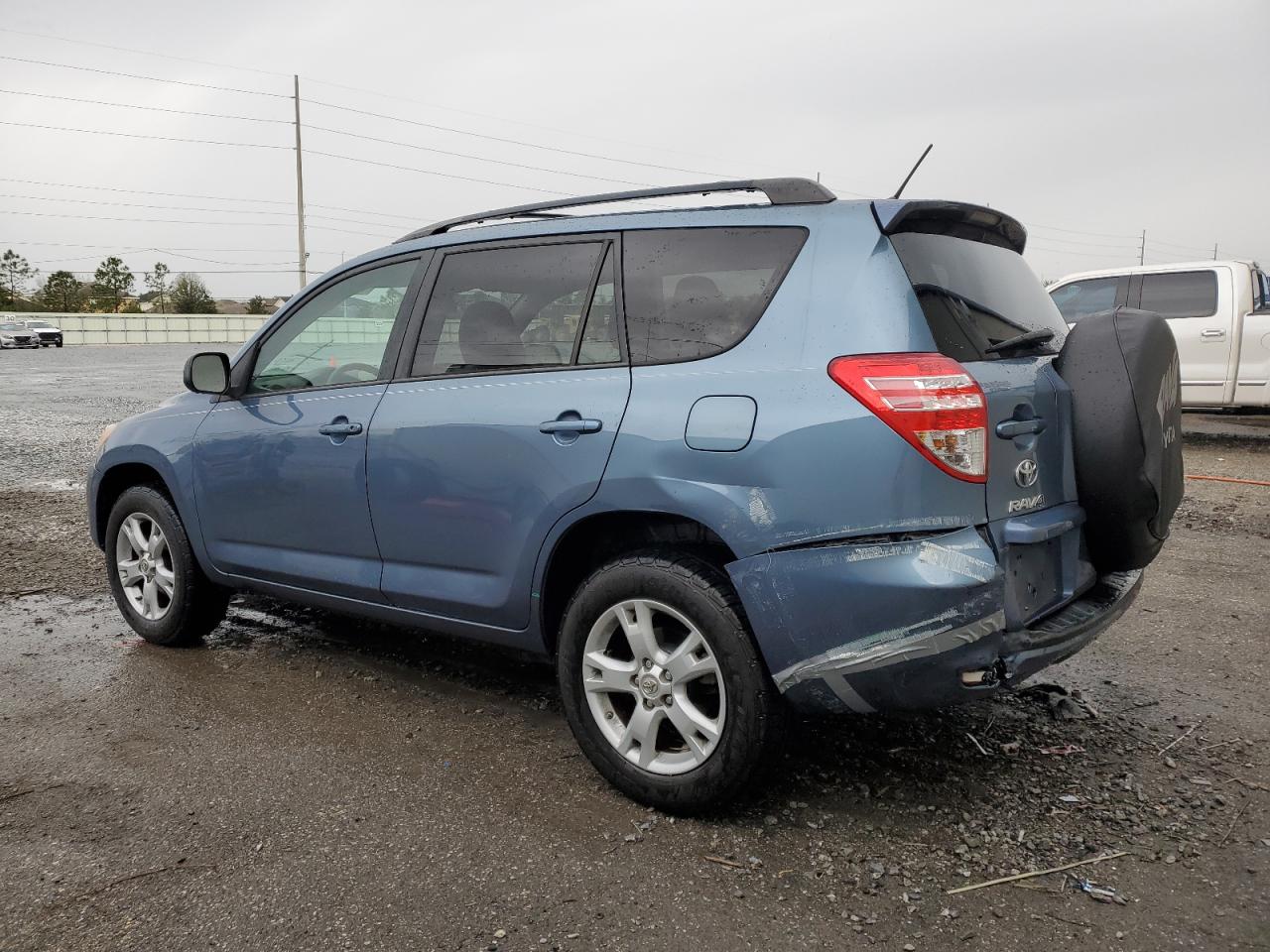 2012 Toyota RAV 4 - Image 2
