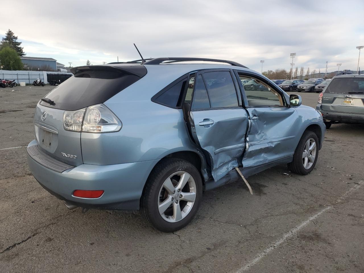 2005 Lexus RX - Image 3