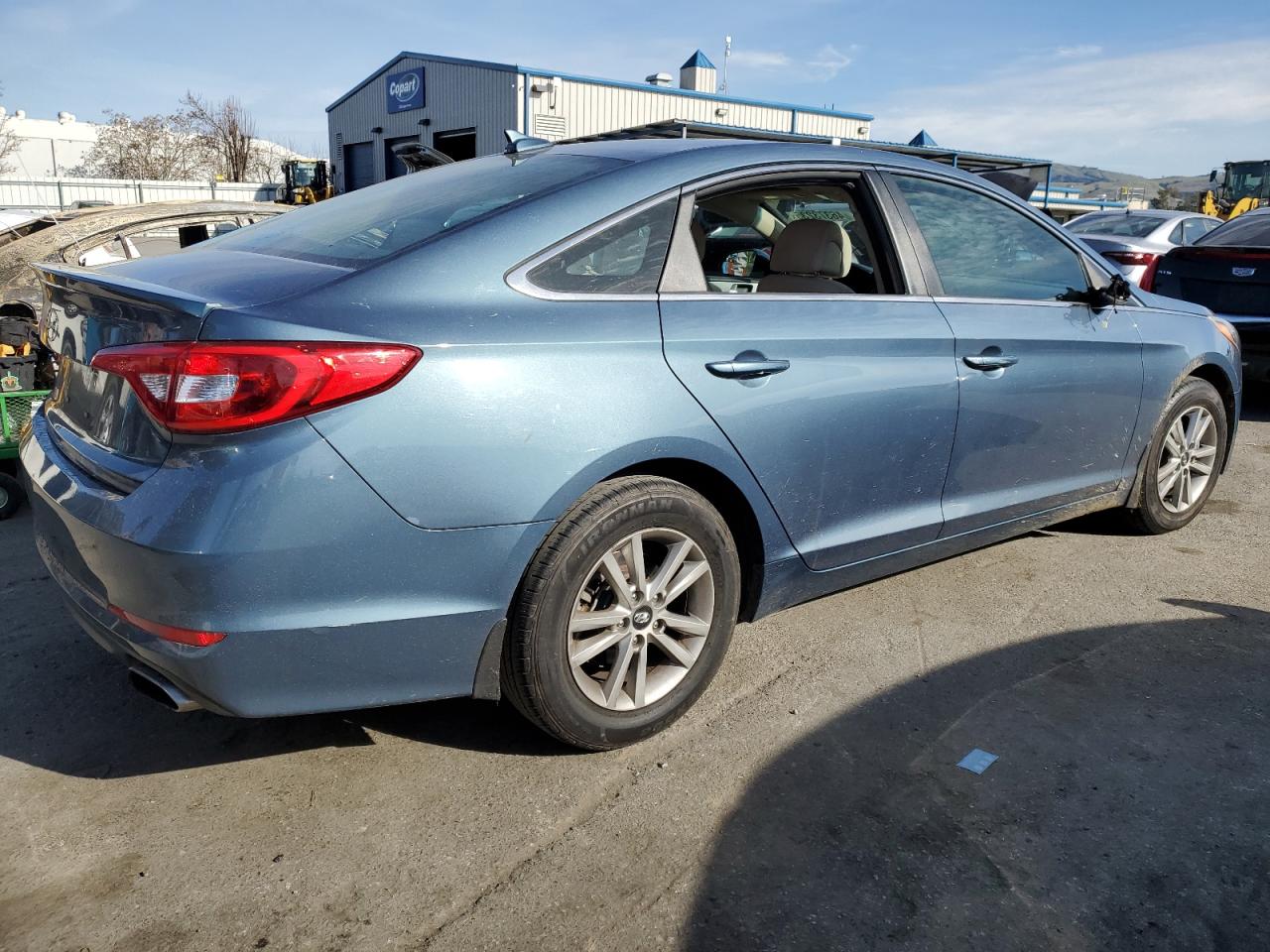 2016 Hyundai Sonata - Image 3