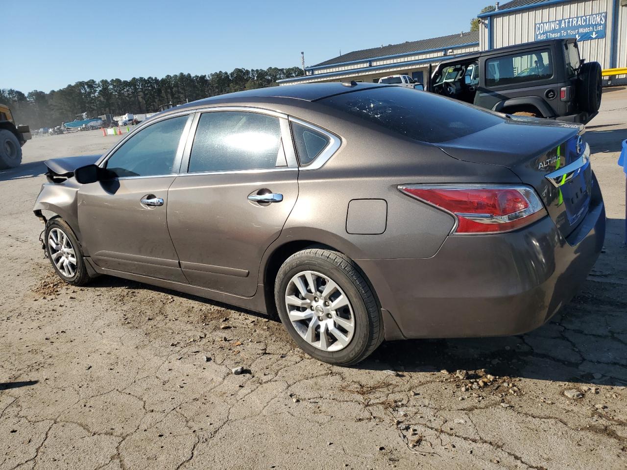 2014 Nissan Altima - Image 2