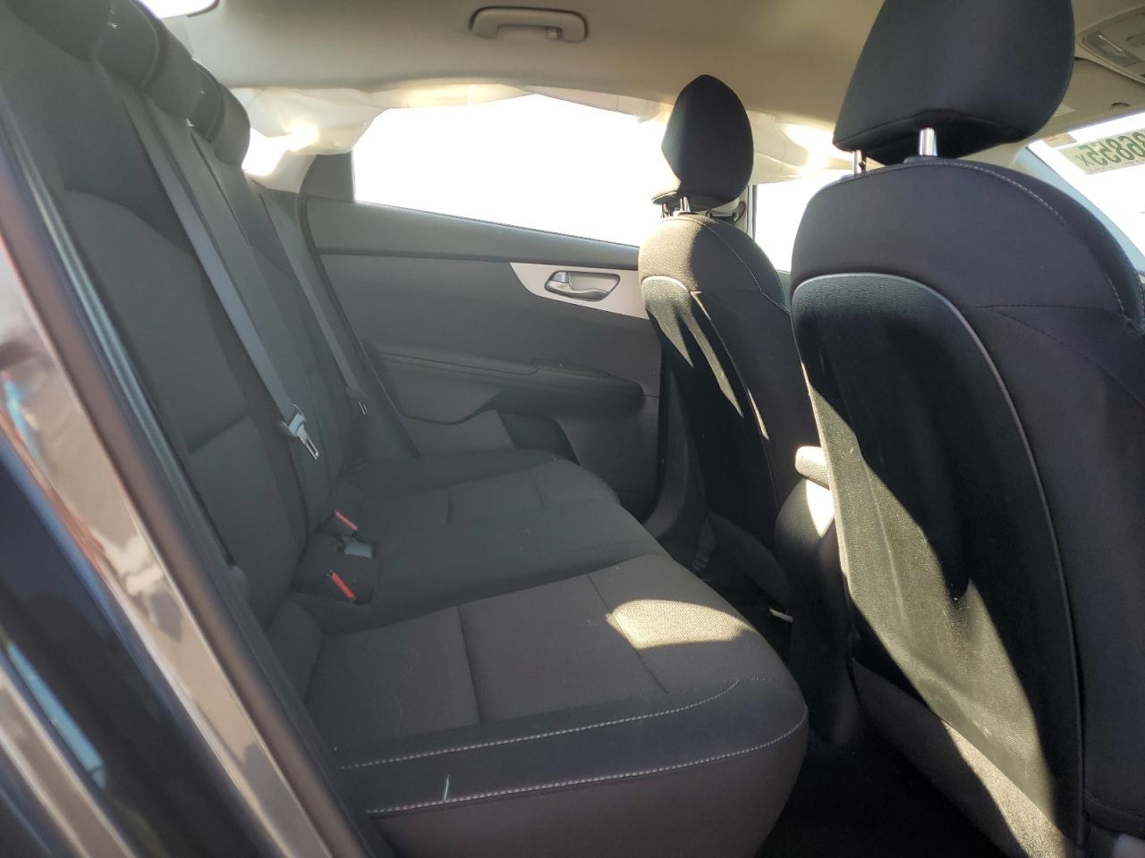 2023 Kia Forte - Image 10