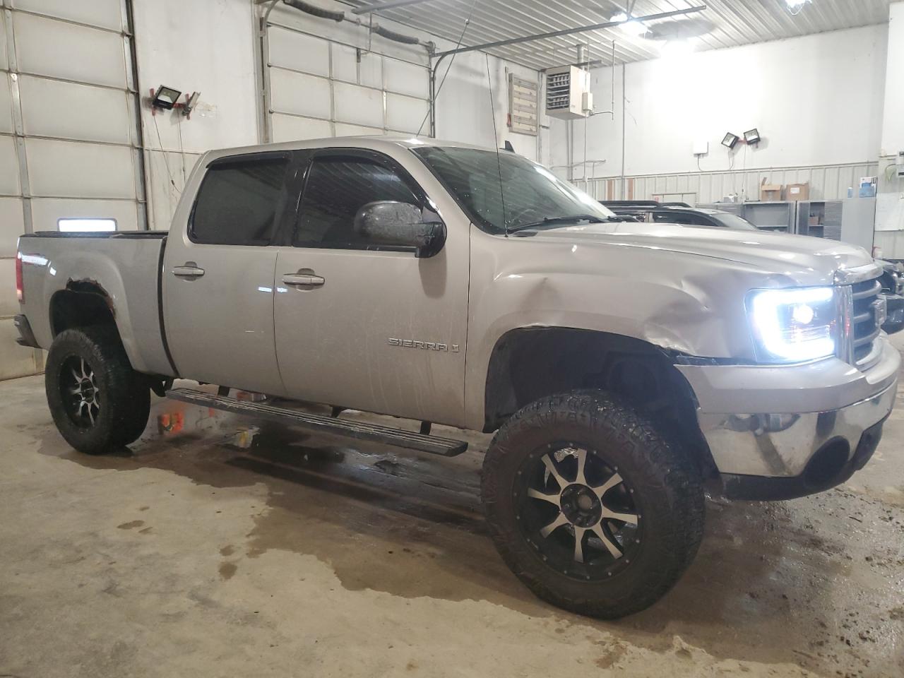 2008 GMC Sierra - Image 4