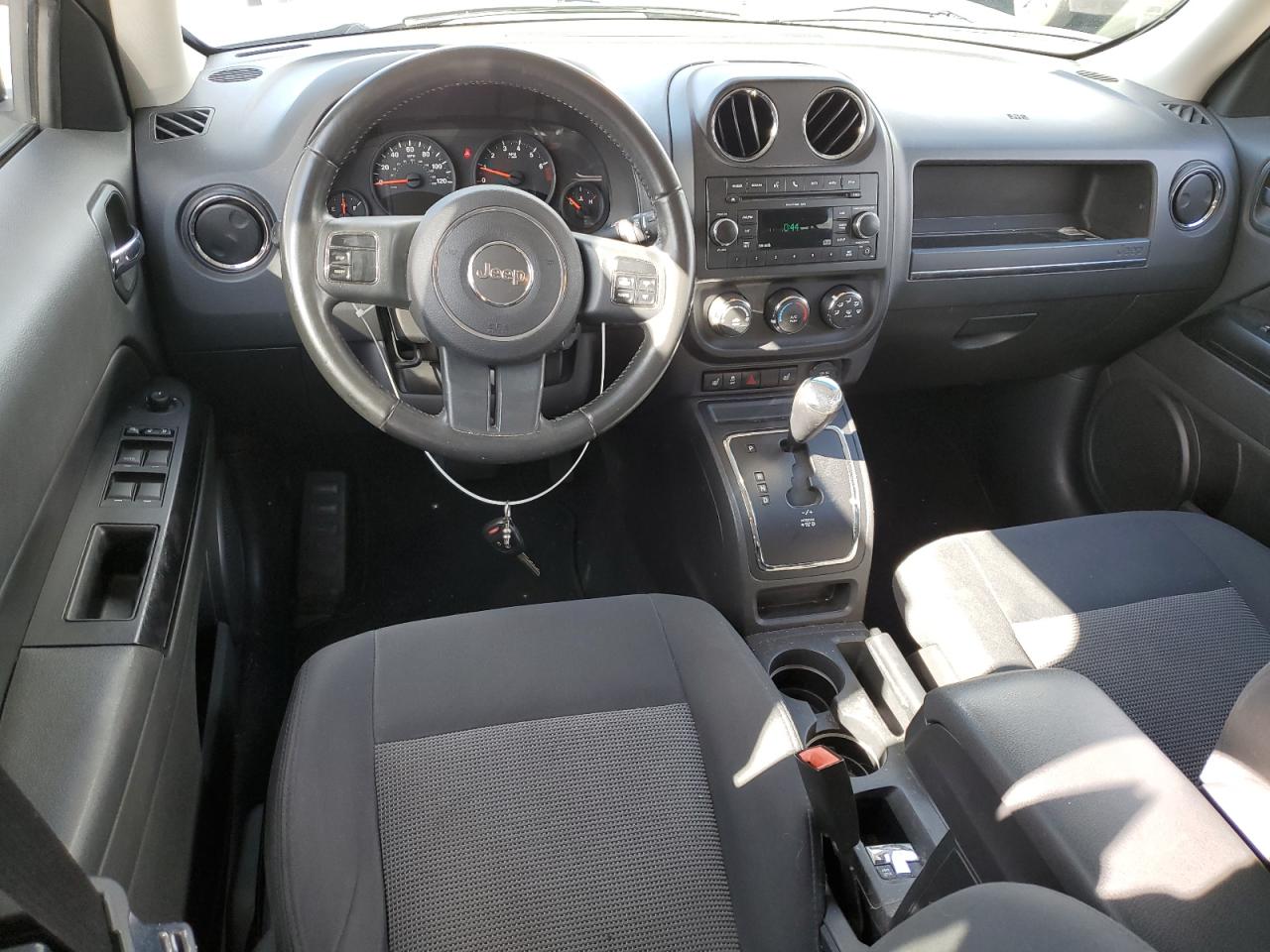 2011 Jeep Liberty (Patriot) - Image 8