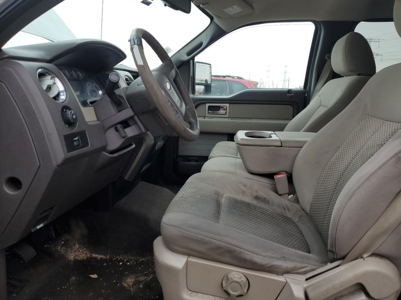 2010 Ford F-150 - Image 7