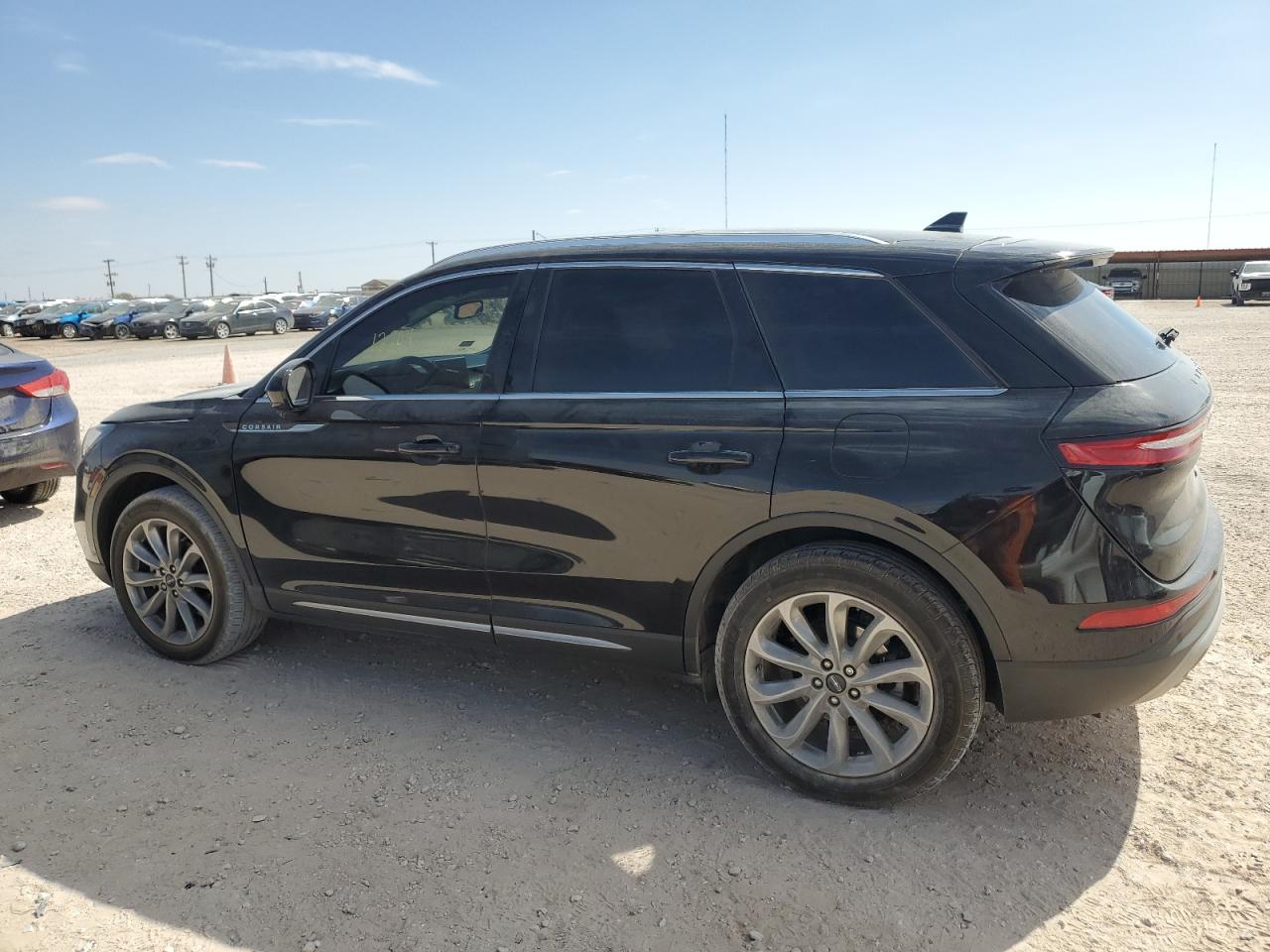 2022 Lincoln Corsair - Image 2
