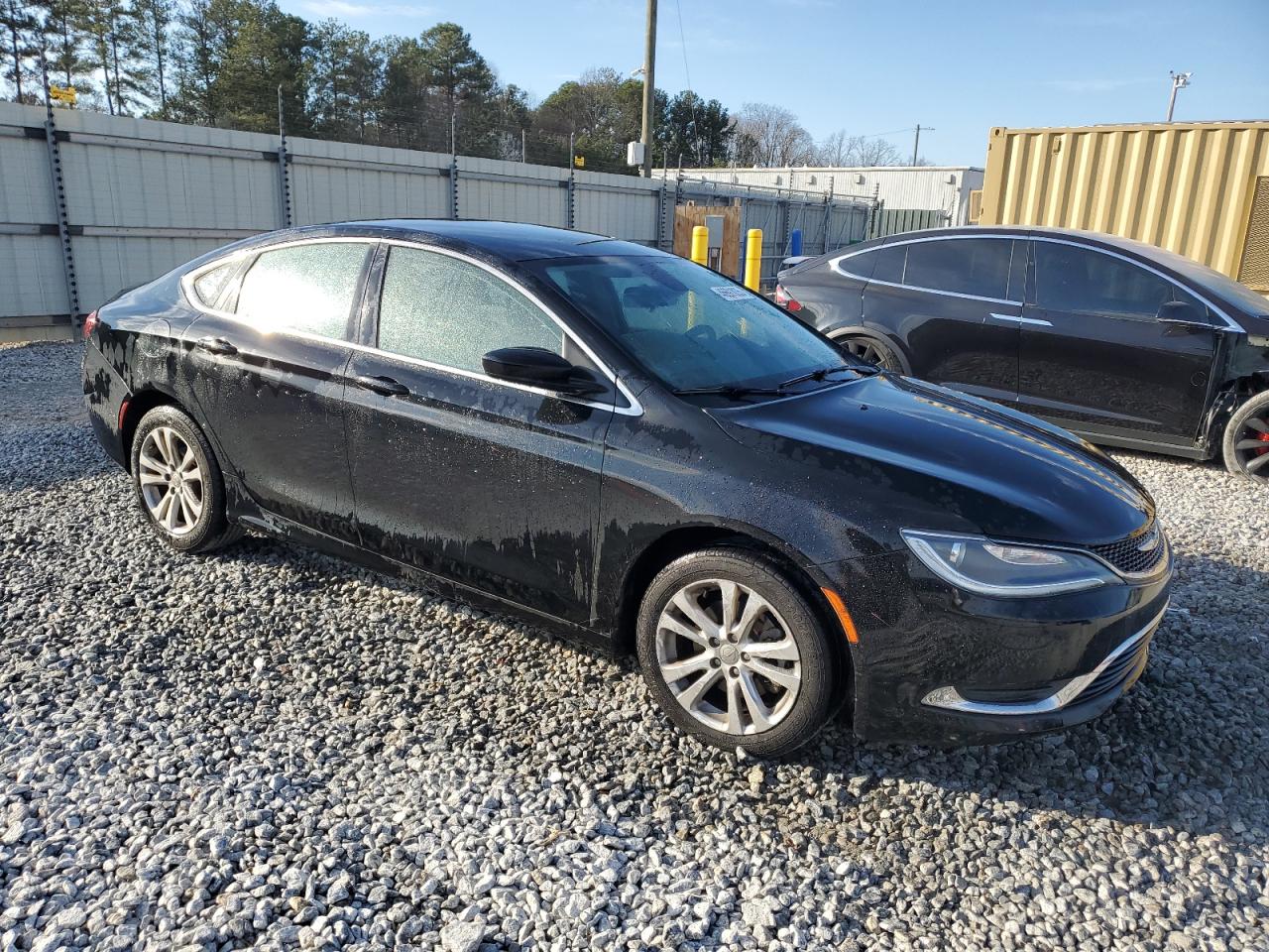 2016 Chrysler 200 - Image 4