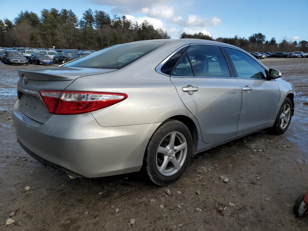 2016 Toyota Camry - Image 3