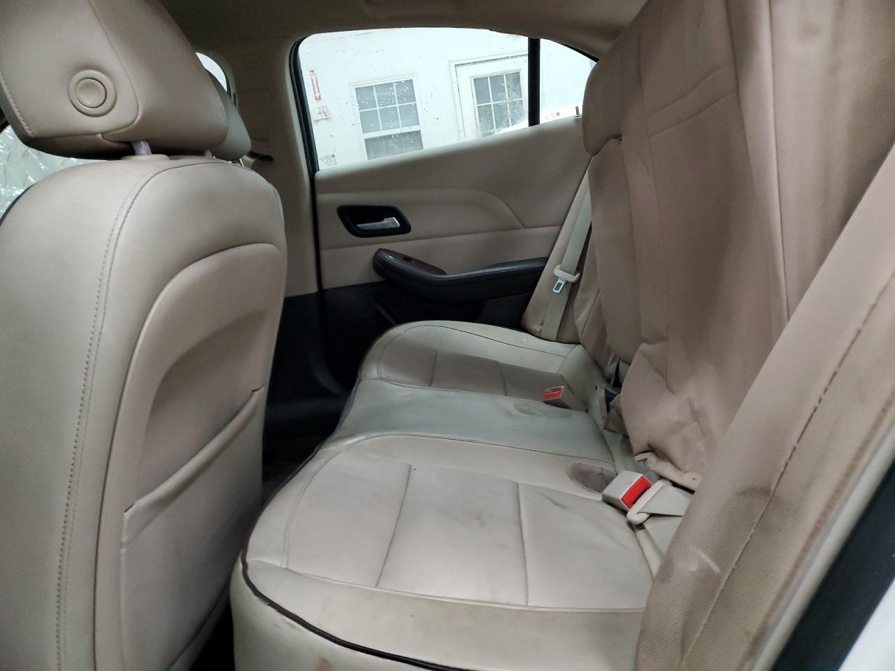 2013 Chevrolet Malibu - Image 10