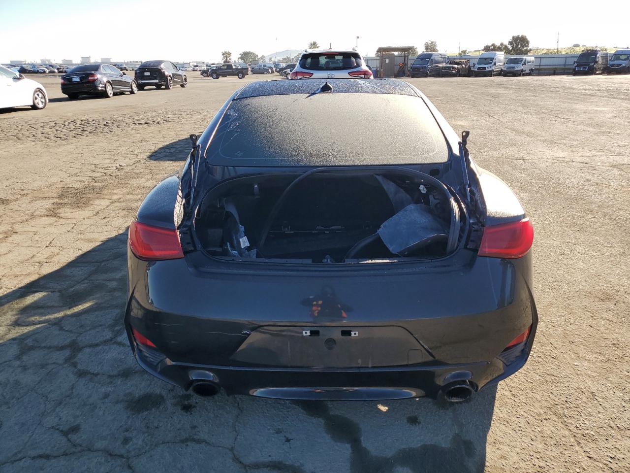 2017 Infiniti Q60 - Image 6