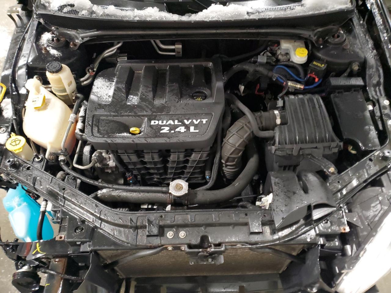 2012 Chrysler 200 - Image 11