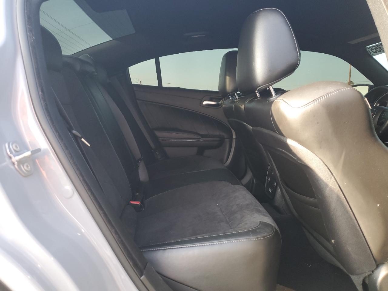 2020 Dodge Charger - Image 11