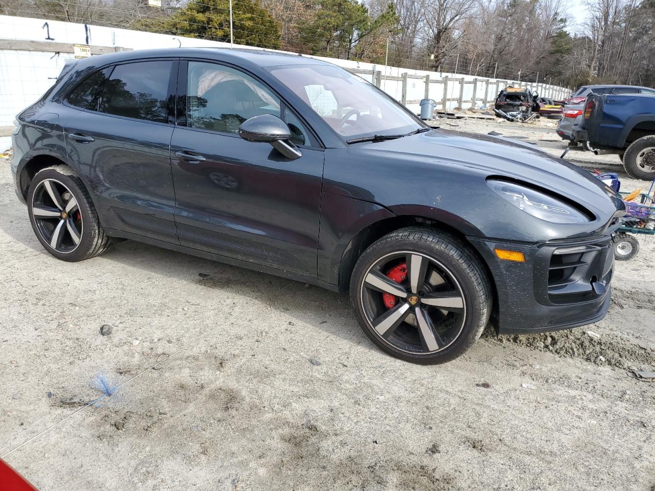 2024 Porsche Macan - Image 4