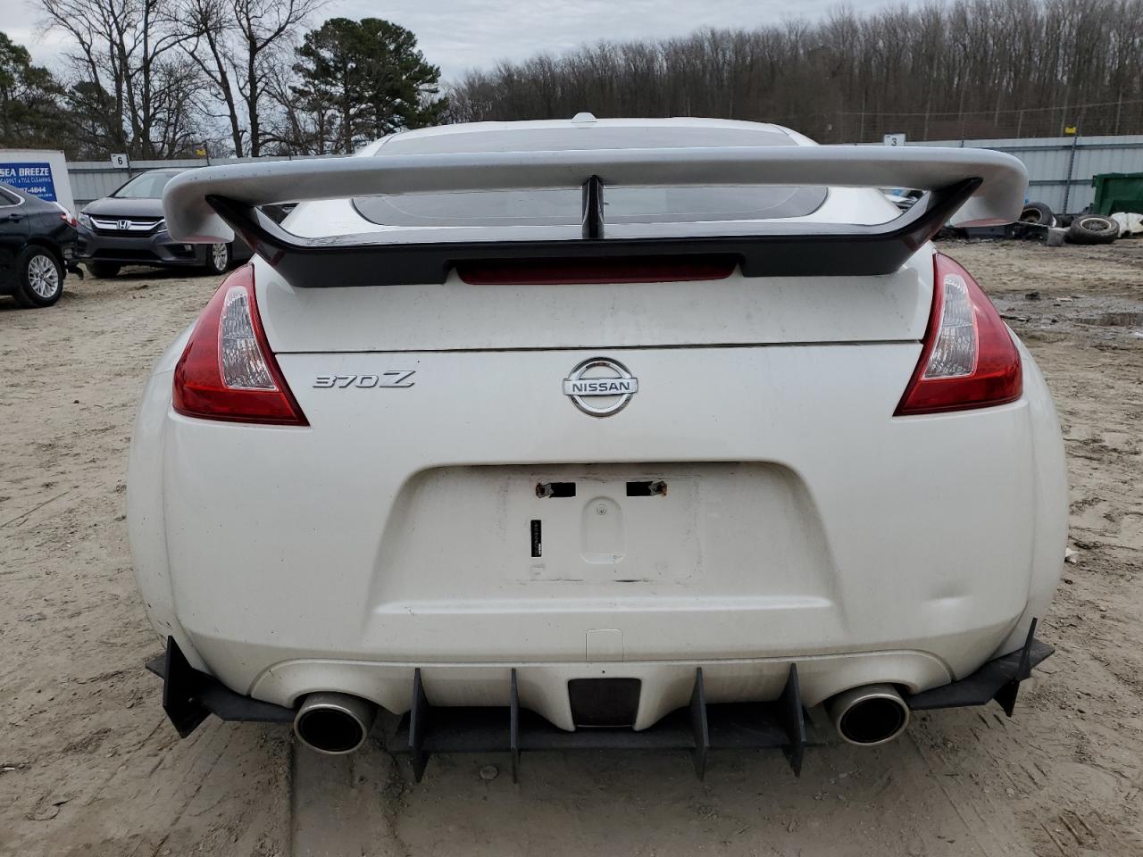 2010 Nissan 370Z - Image 6