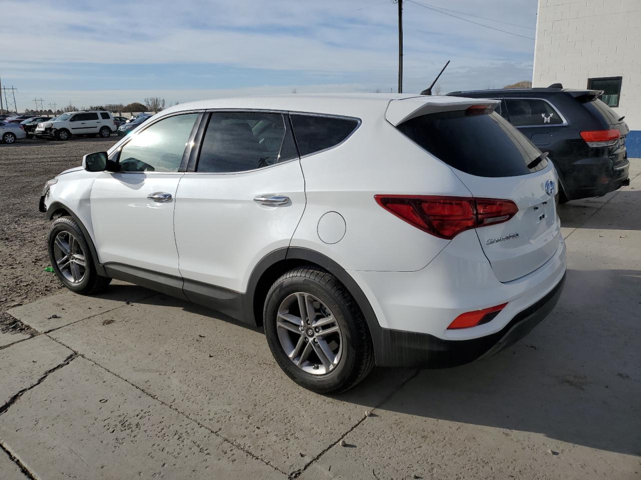 2018 Hyundai Santa Fe - Image 2
