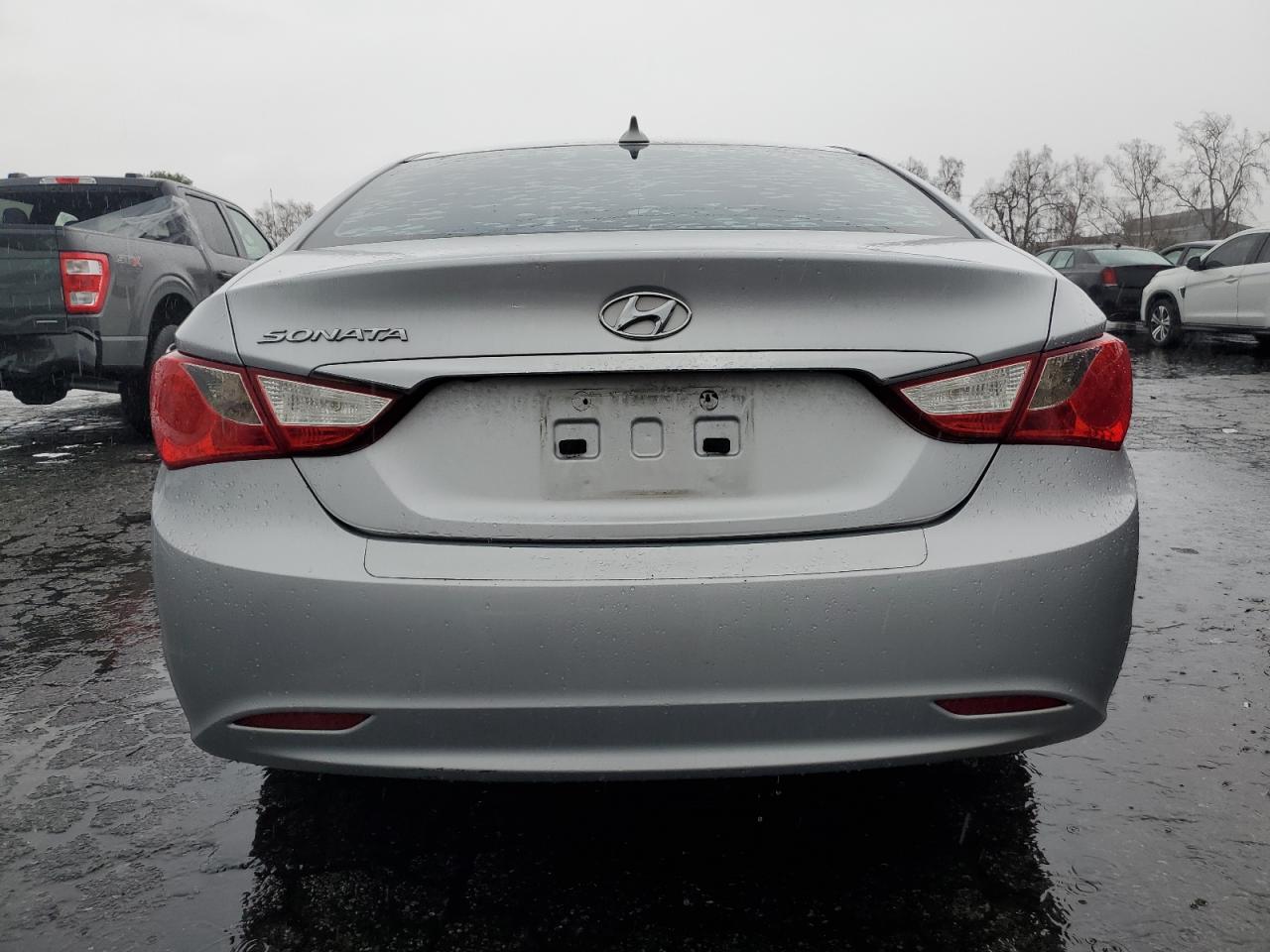 2013 Hyundai Sonata - Image 6