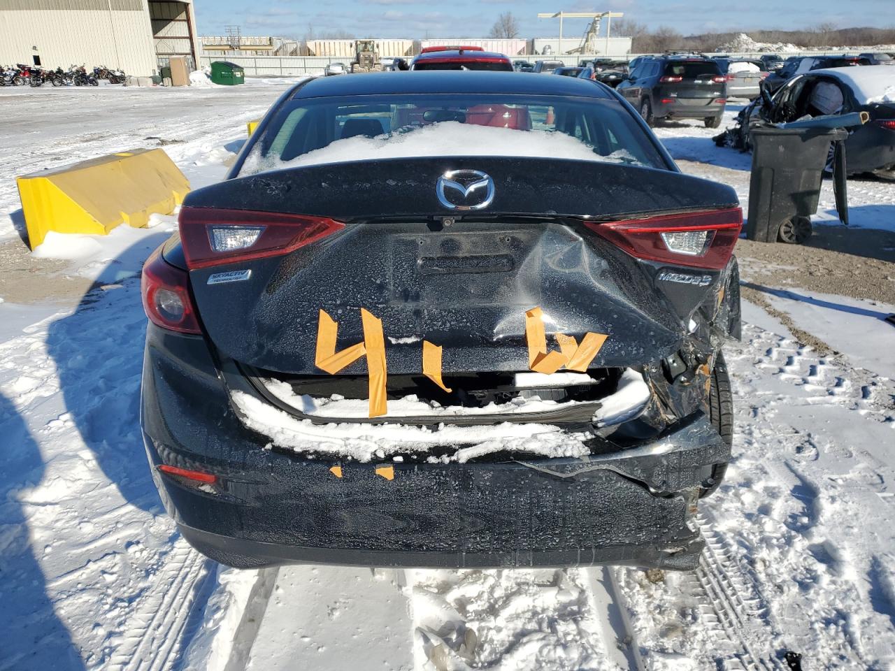 2017 Mazda 3 - Image 6
