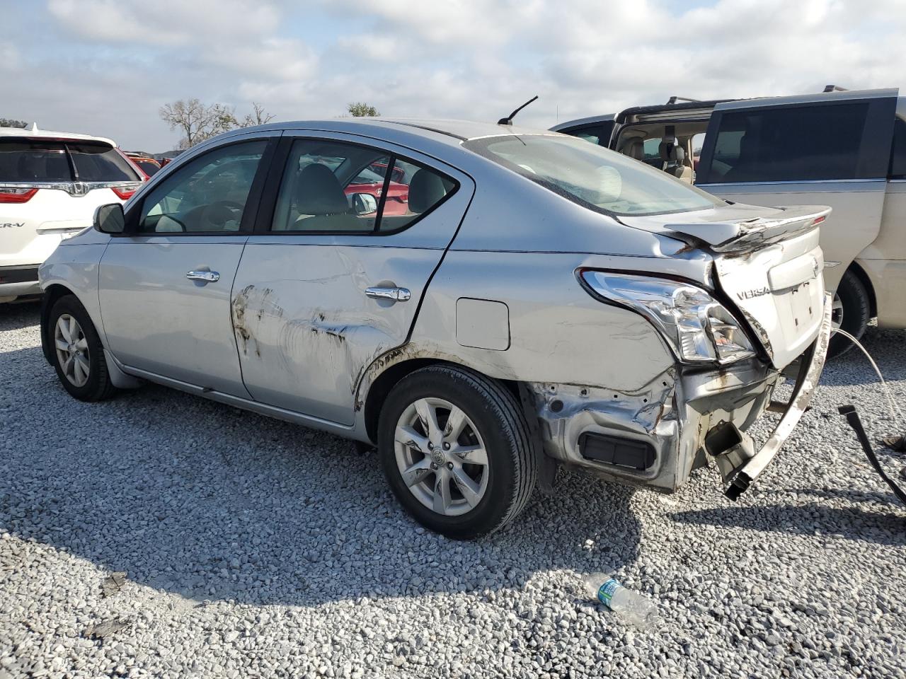 2013 Nissan Versa - Image 2