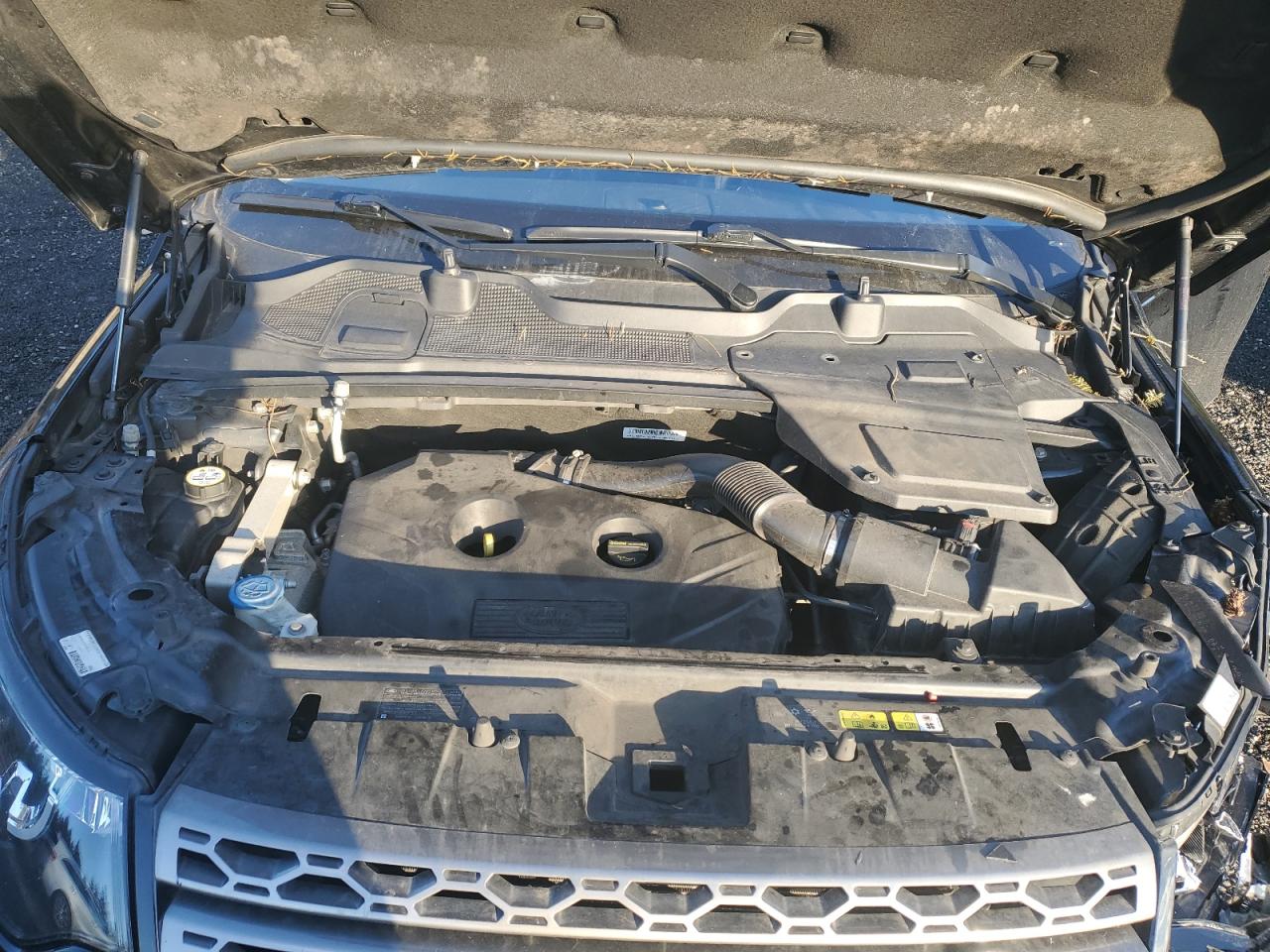 2017 Land Rover Discovery - Image 12