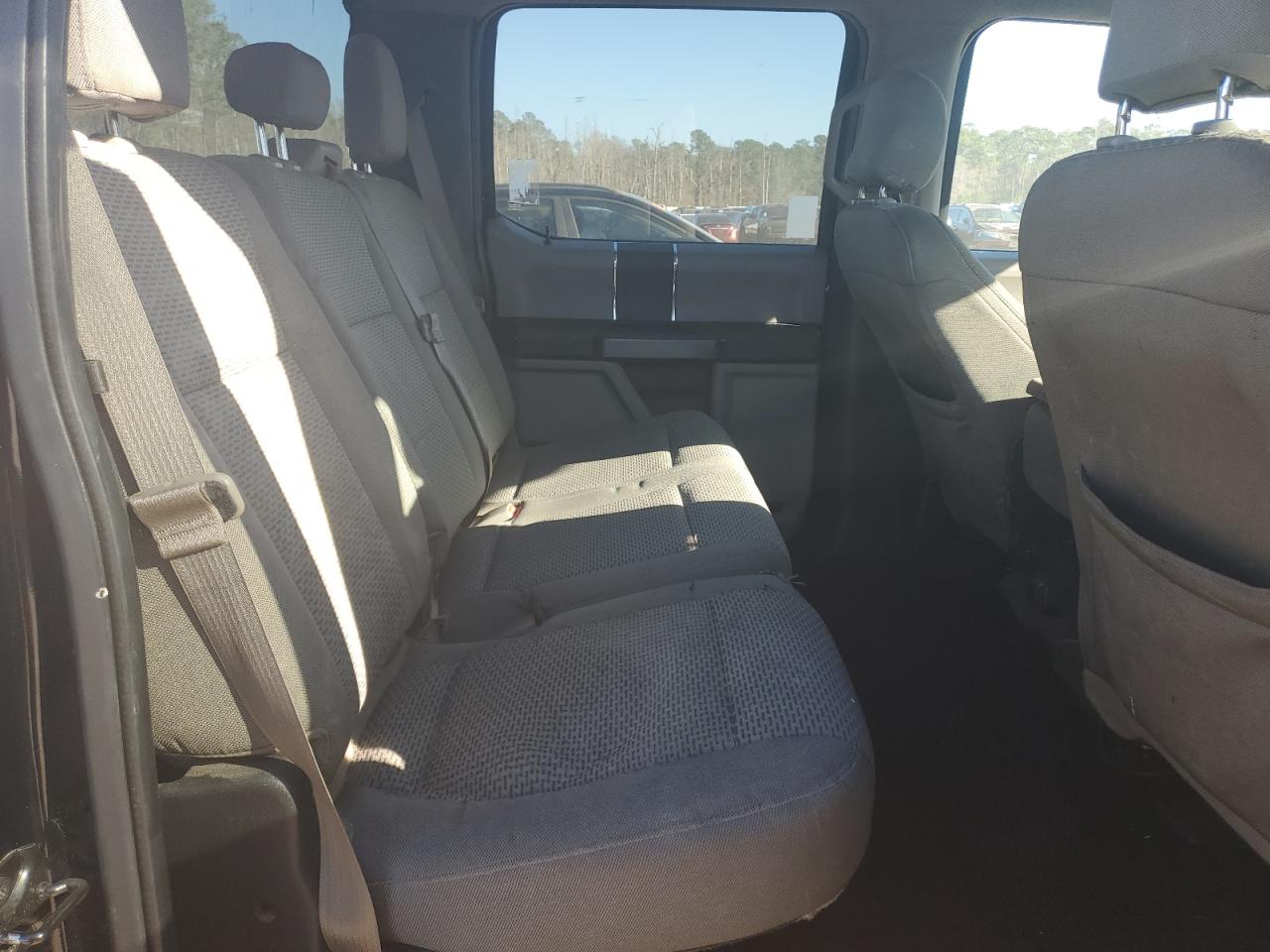 2016 Ford F-150 - Image 10