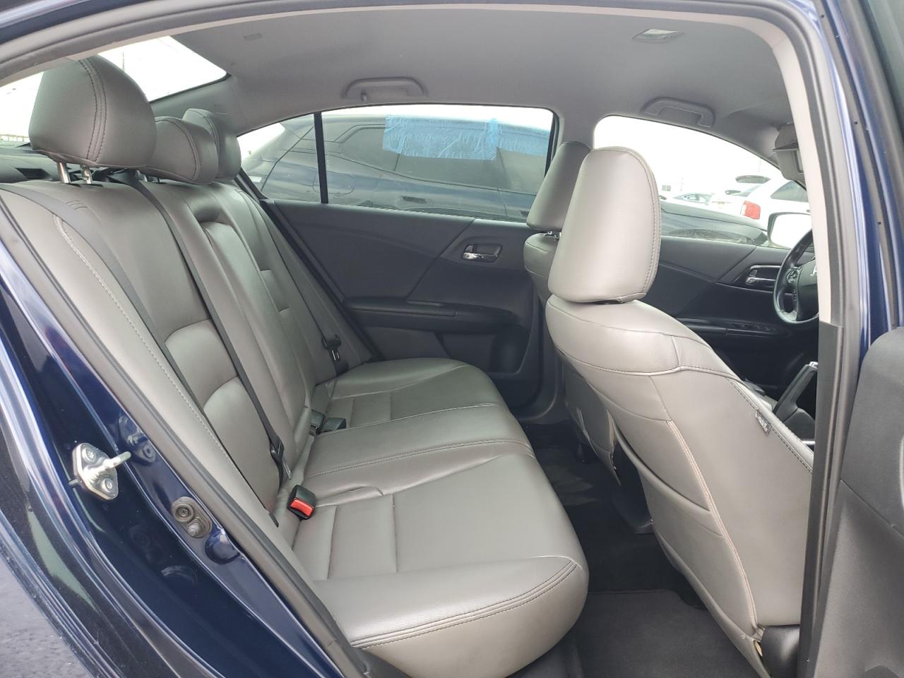 2015 Honda Accord - Image 10