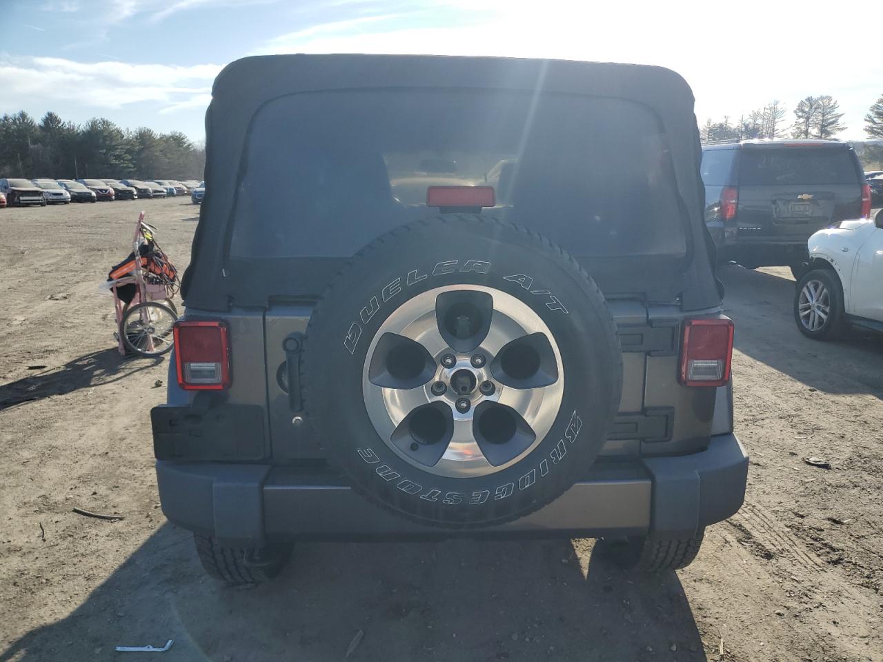2017 Jeep Wrangler - Image 6