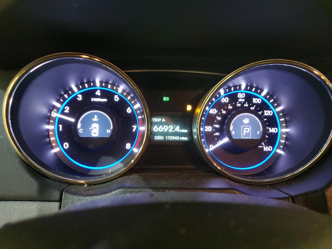 2013 Hyundai Sonata - Image 9