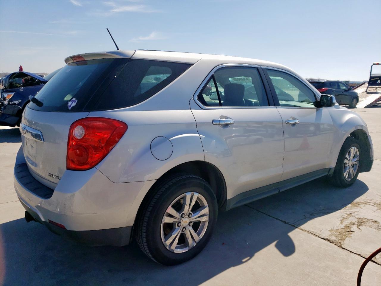 2014 Chevrolet Equinox - Image 3