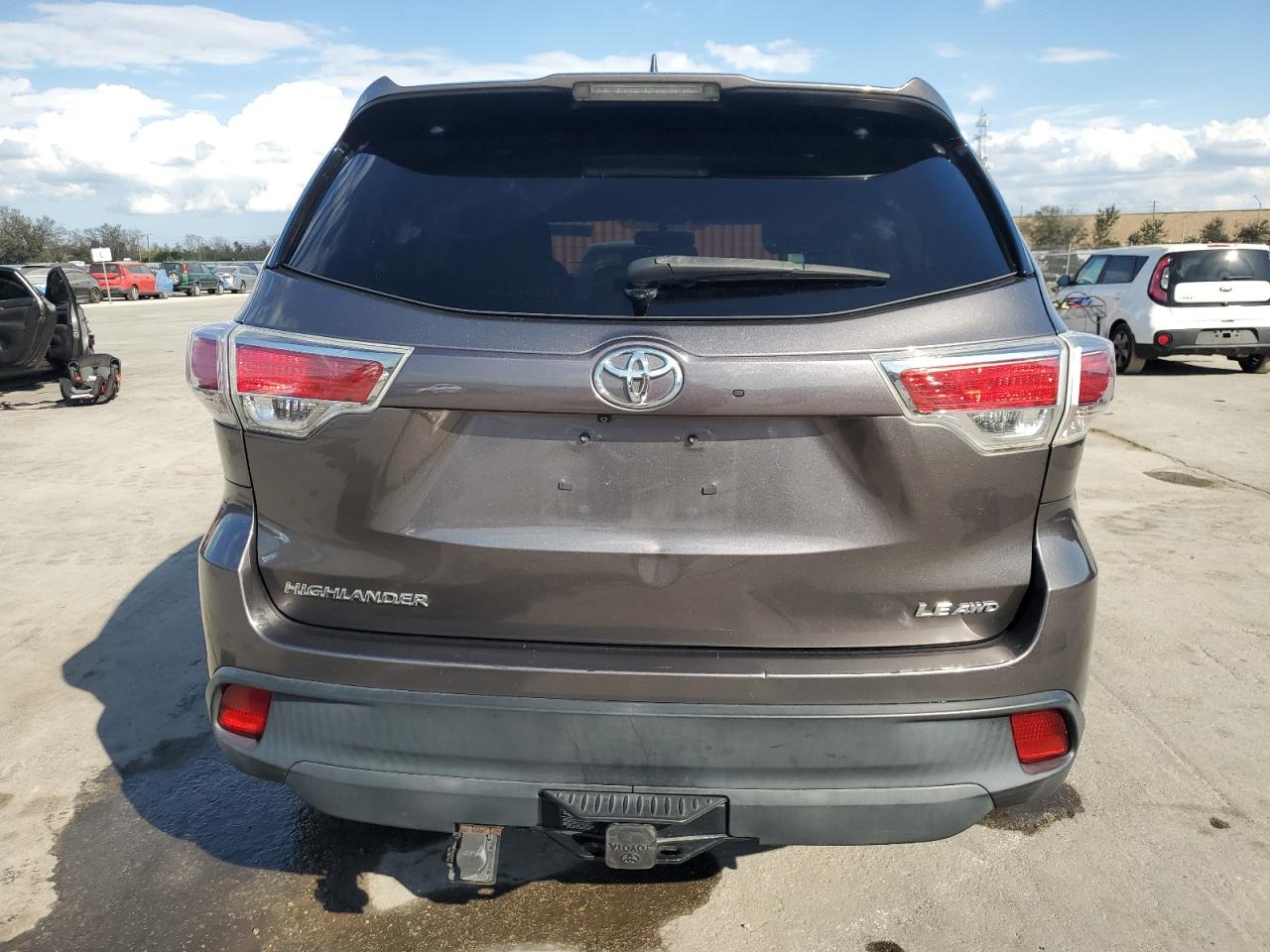 2014 Toyota Highlander - Image 6