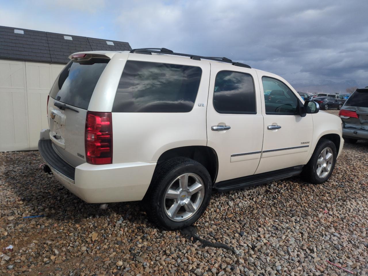 2011 Chevrolet Tahoe - Image 3