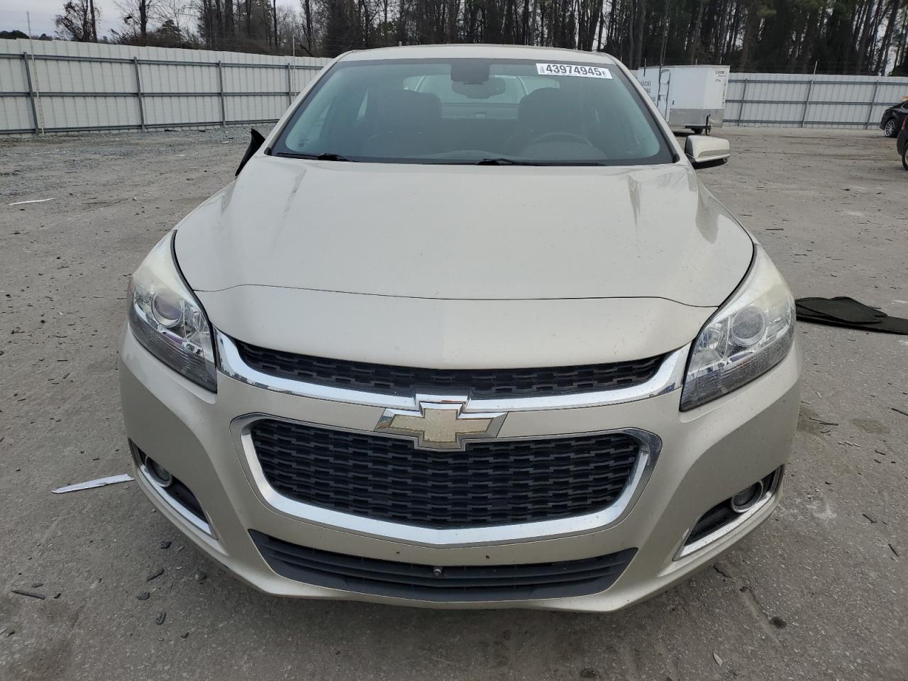 2016 Chevrolet Malibu - Image 5
